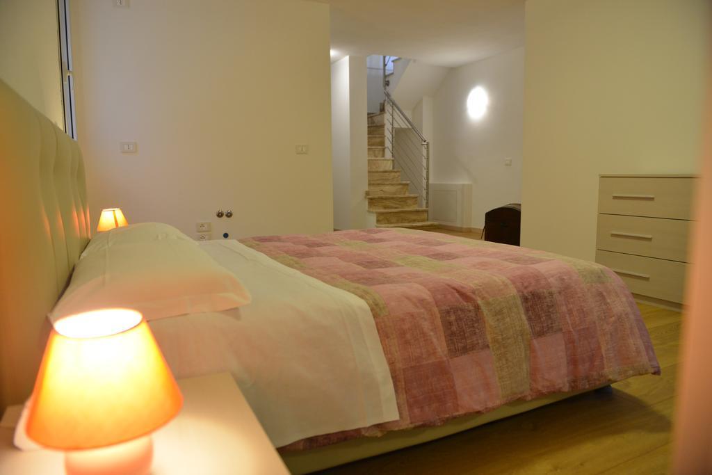 Residence Boschetti Manerba del Garda Bilik gambar