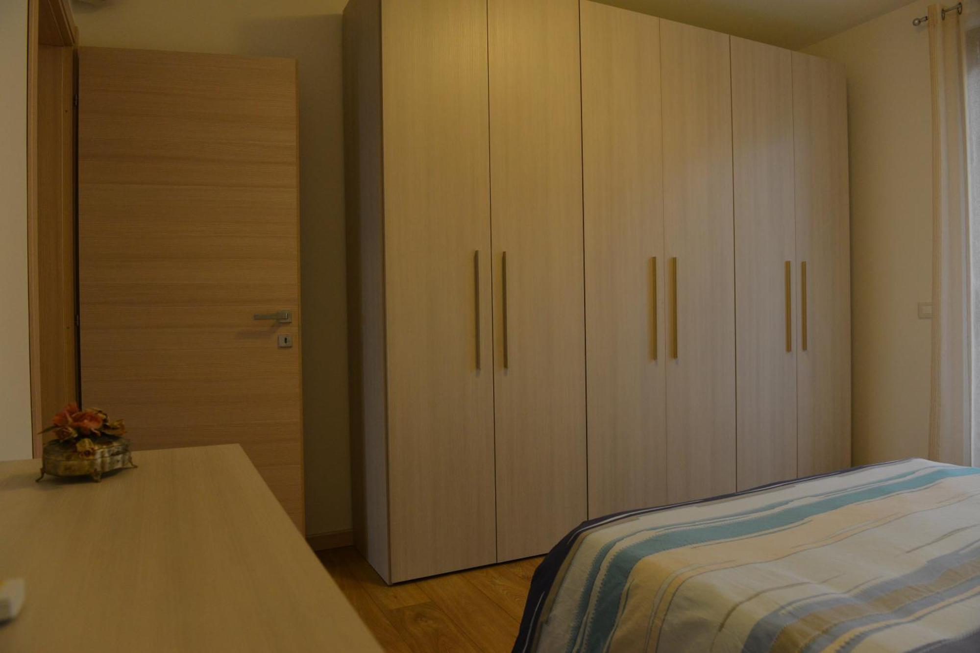 Residence Boschetti Manerba del Garda Bilik gambar