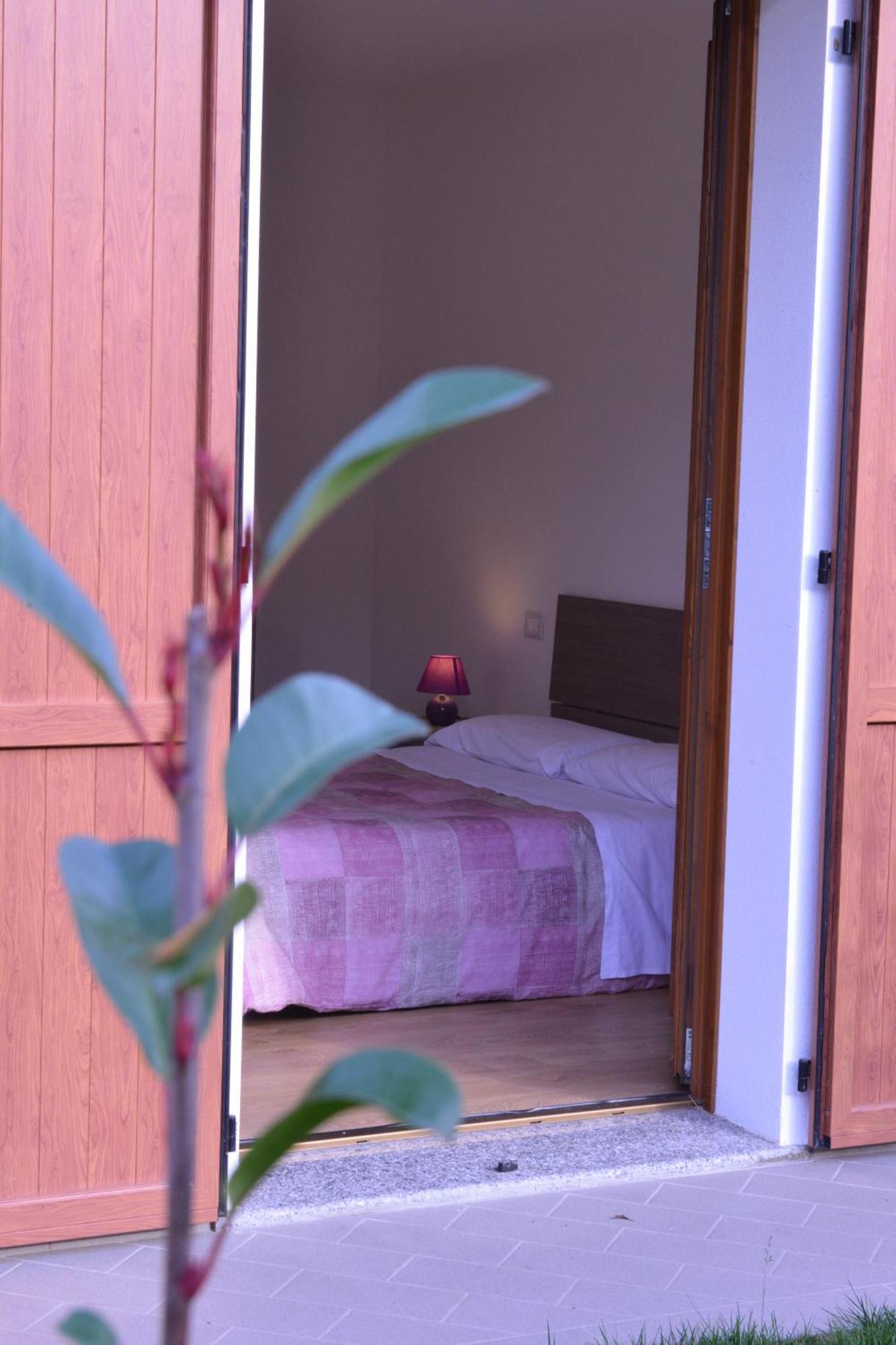 Residence Boschetti Manerba del Garda Bilik gambar