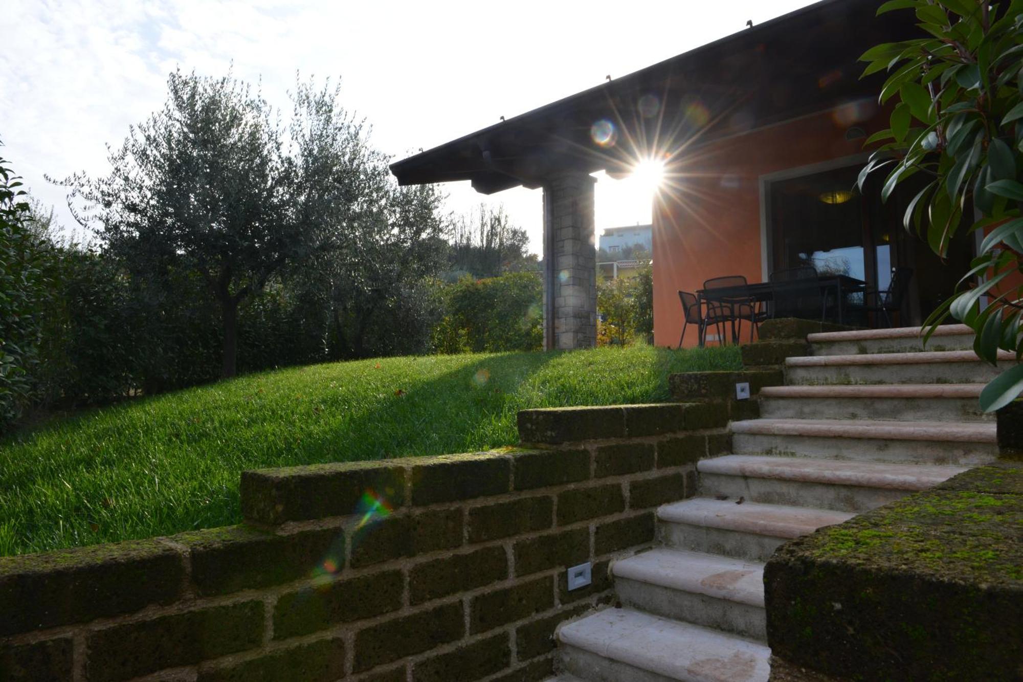 Residence Boschetti Manerba del Garda Bilik gambar