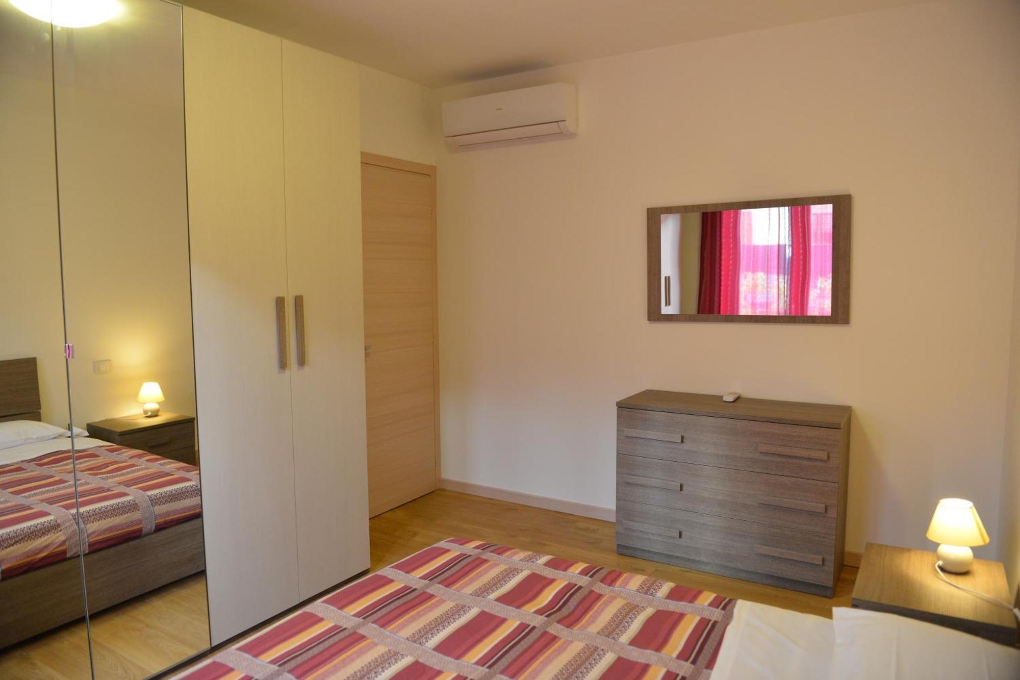 Residence Boschetti Manerba del Garda Bilik gambar
