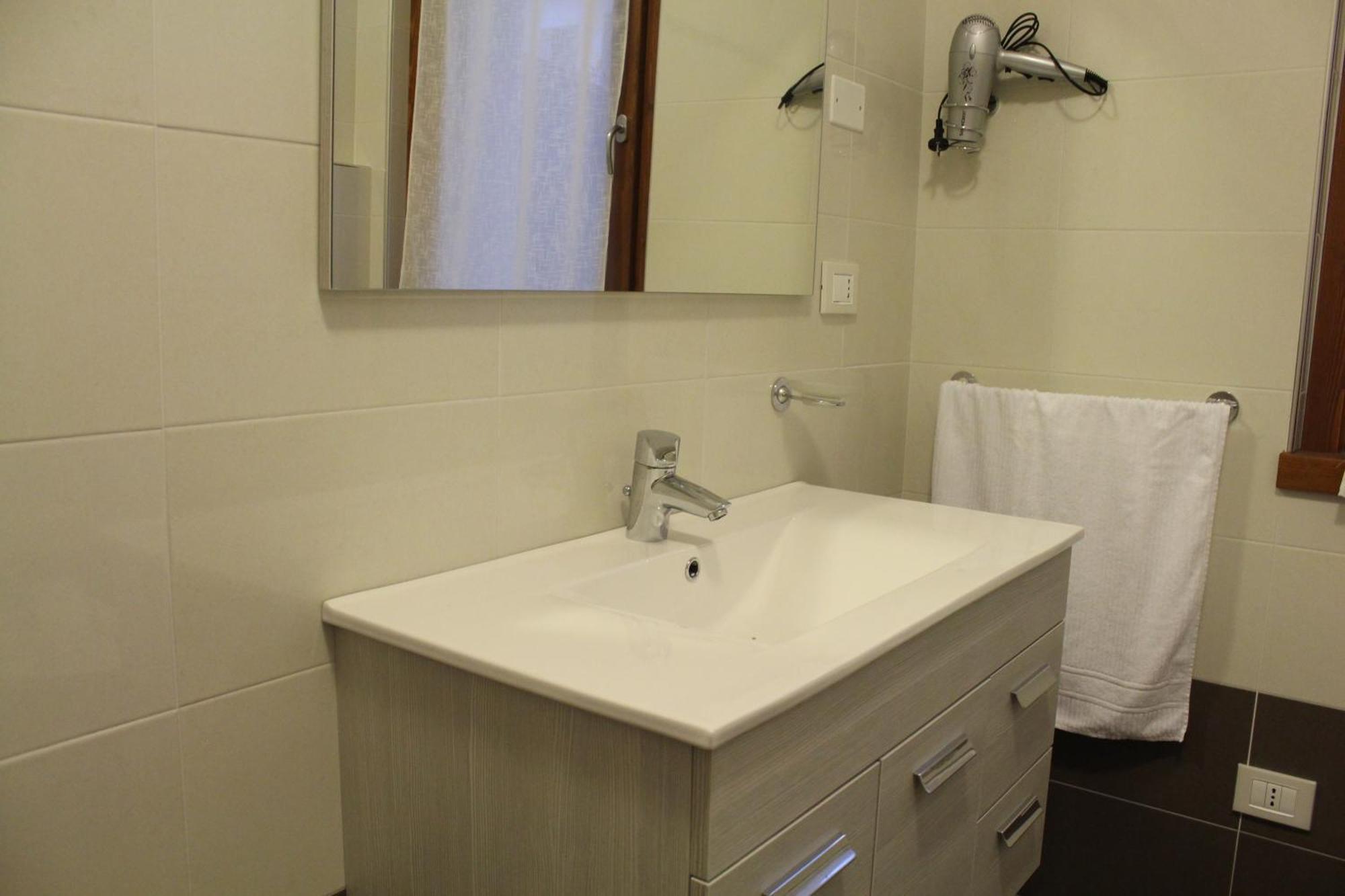 Residence Boschetti Manerba del Garda Bilik gambar